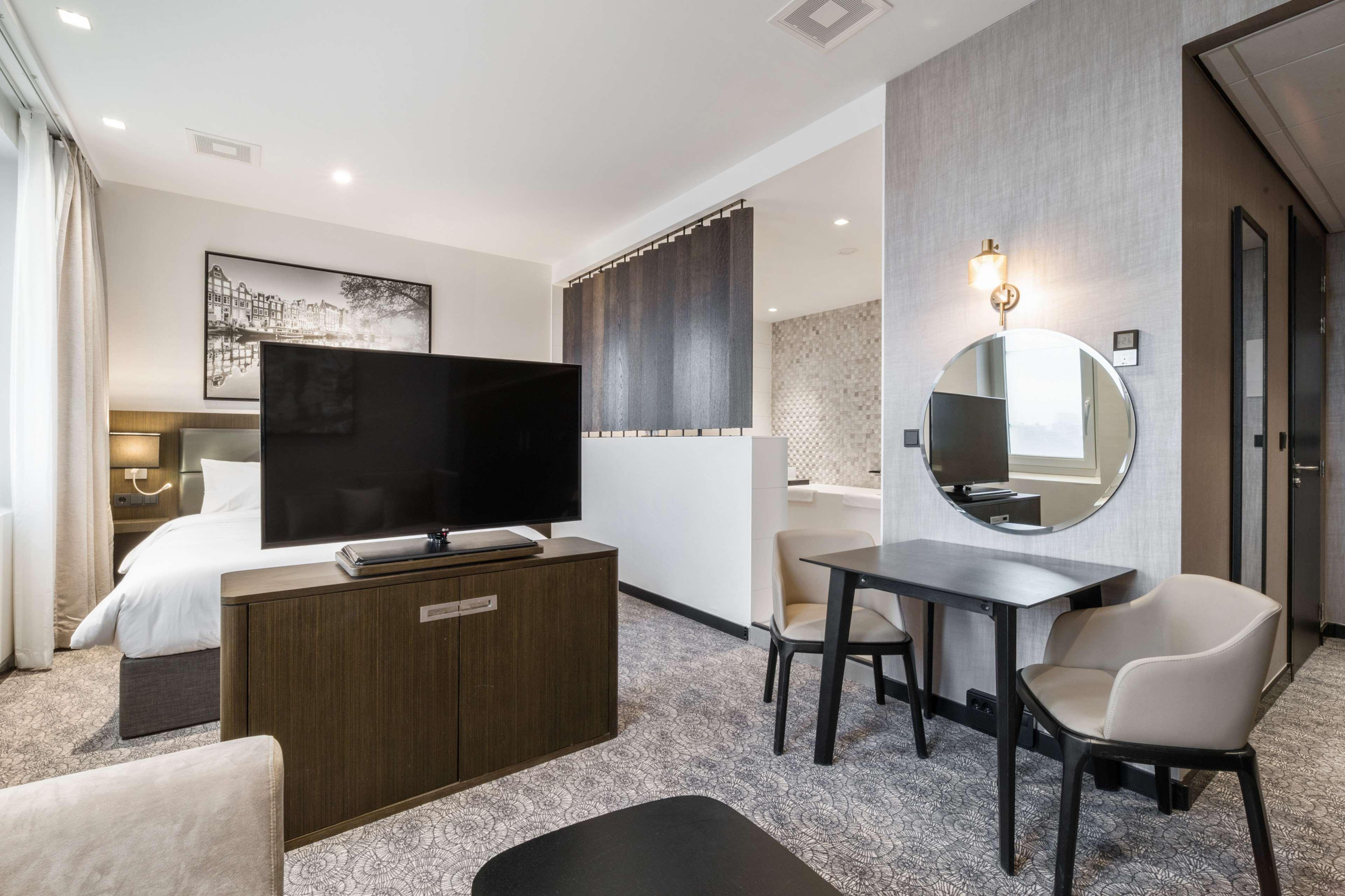 Radisson Hotel And Suites Amsterdam South Экстерьер фото