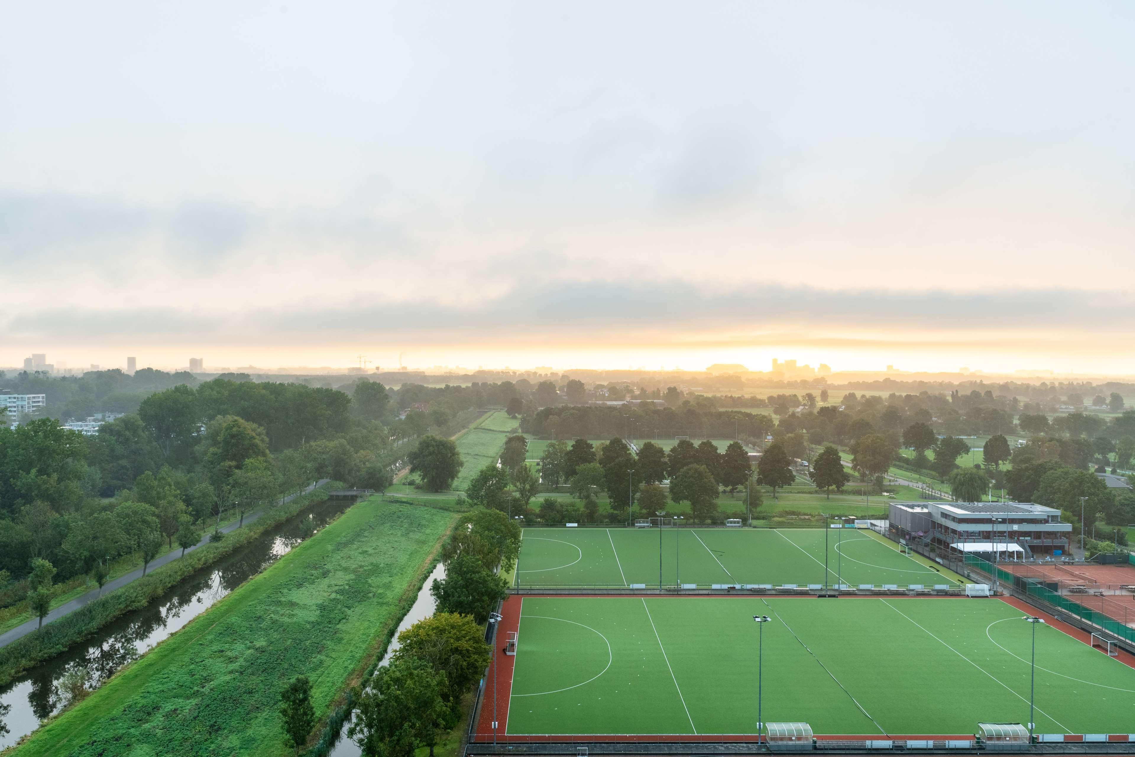 Radisson Hotel And Suites Amsterdam South Экстерьер фото