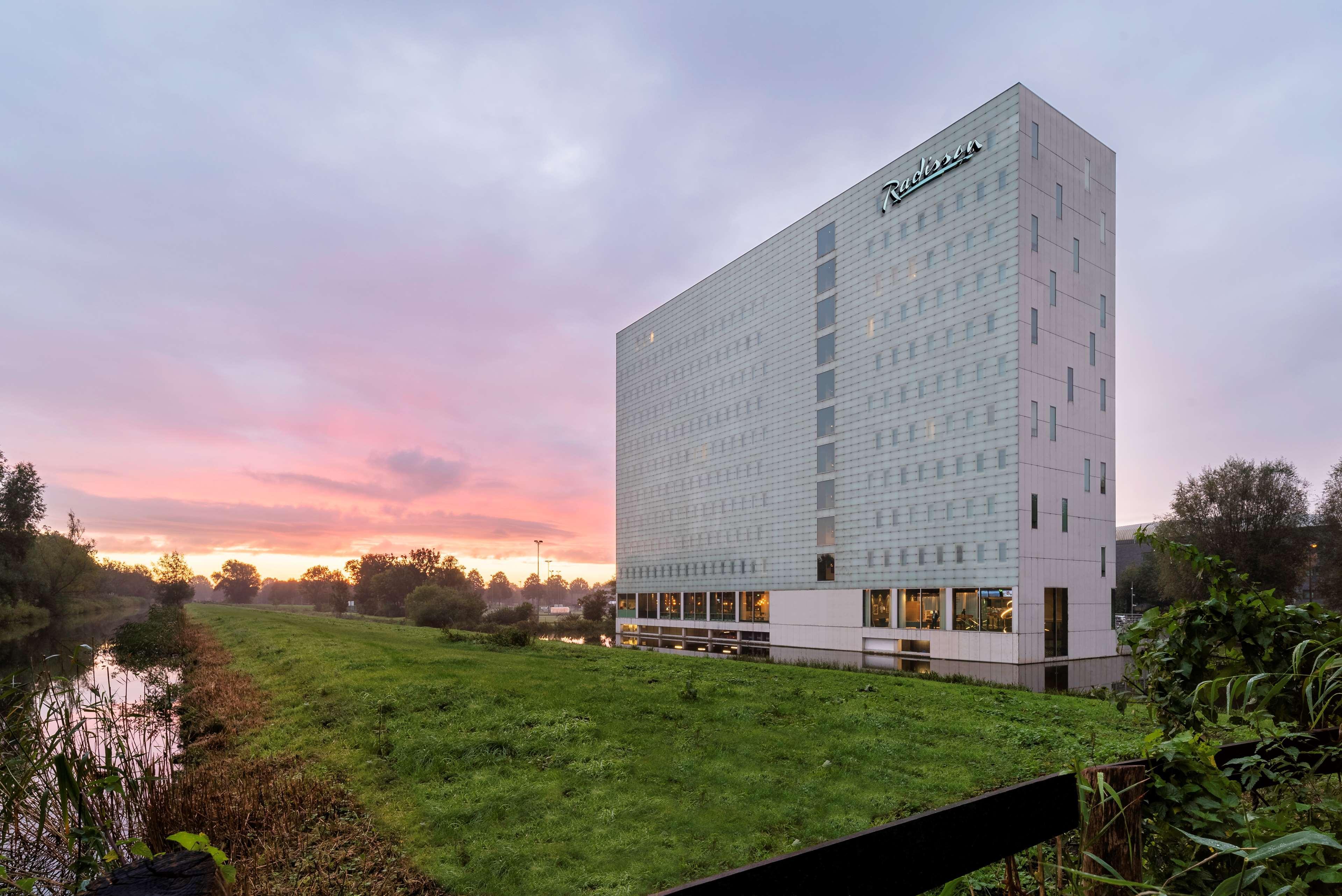 Radisson Hotel And Suites Amsterdam South Экстерьер фото